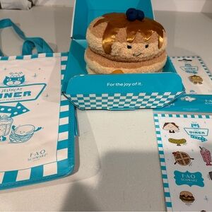 New without tags / authentic NYC Diner Jellycat Pancake